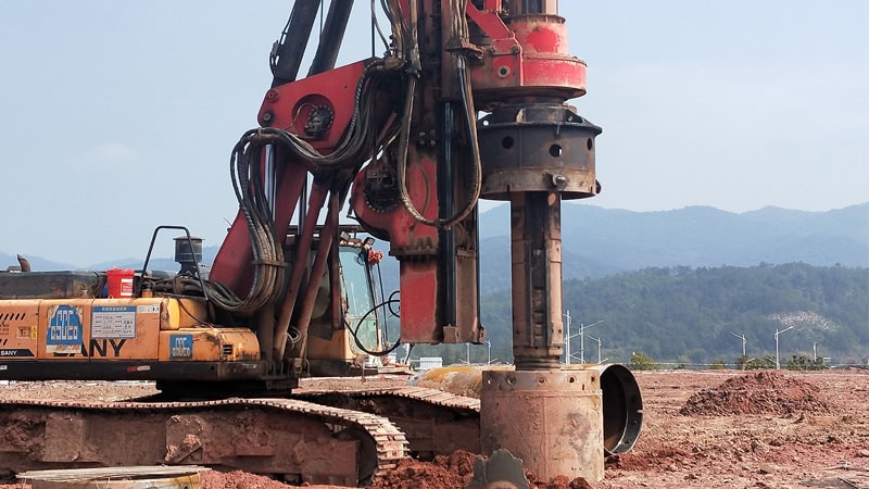 Kelly bar crawler rig